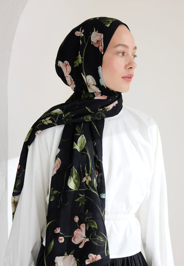 Siyah Love Garden Floş Viskon Şal