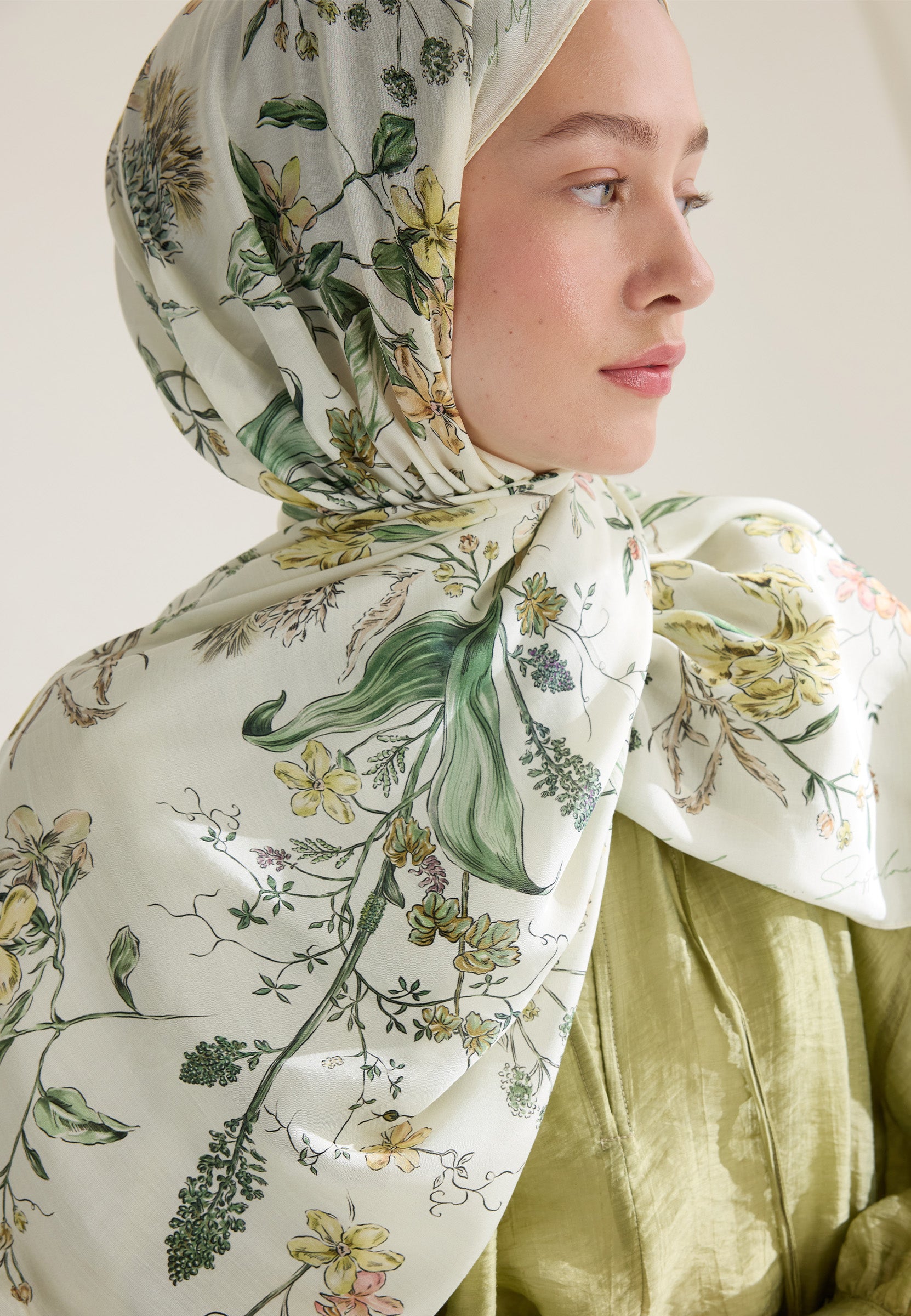 Tereyağı Garden Joy Floş Viskon Şal
