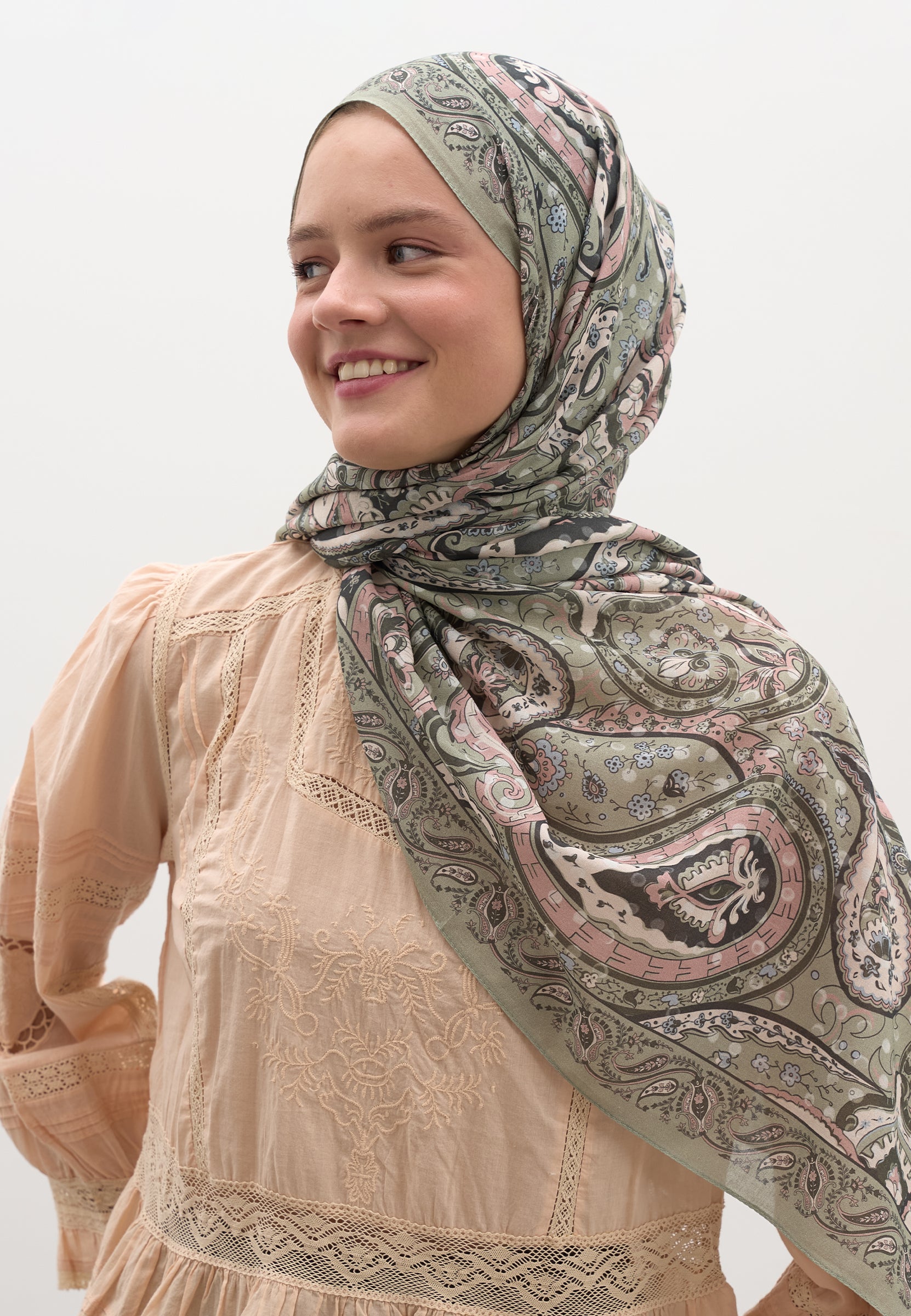 Soft Yeşil Panthea Desen Şal