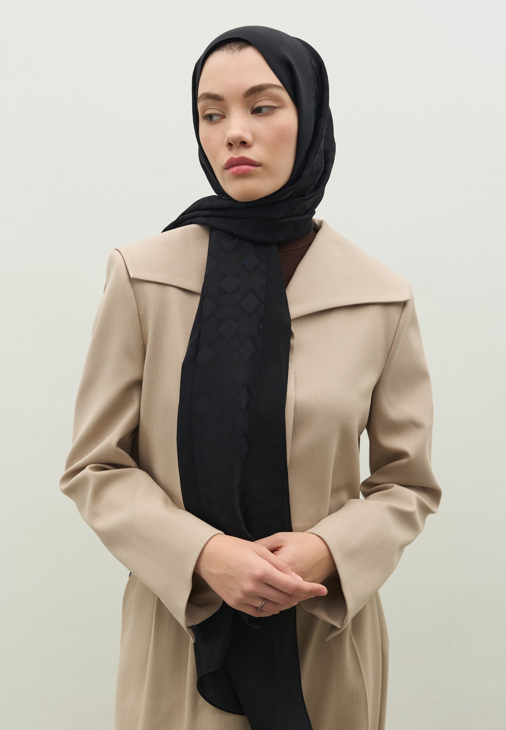 Siyah Oslo Pamuk Floş Jakarlı Şal
