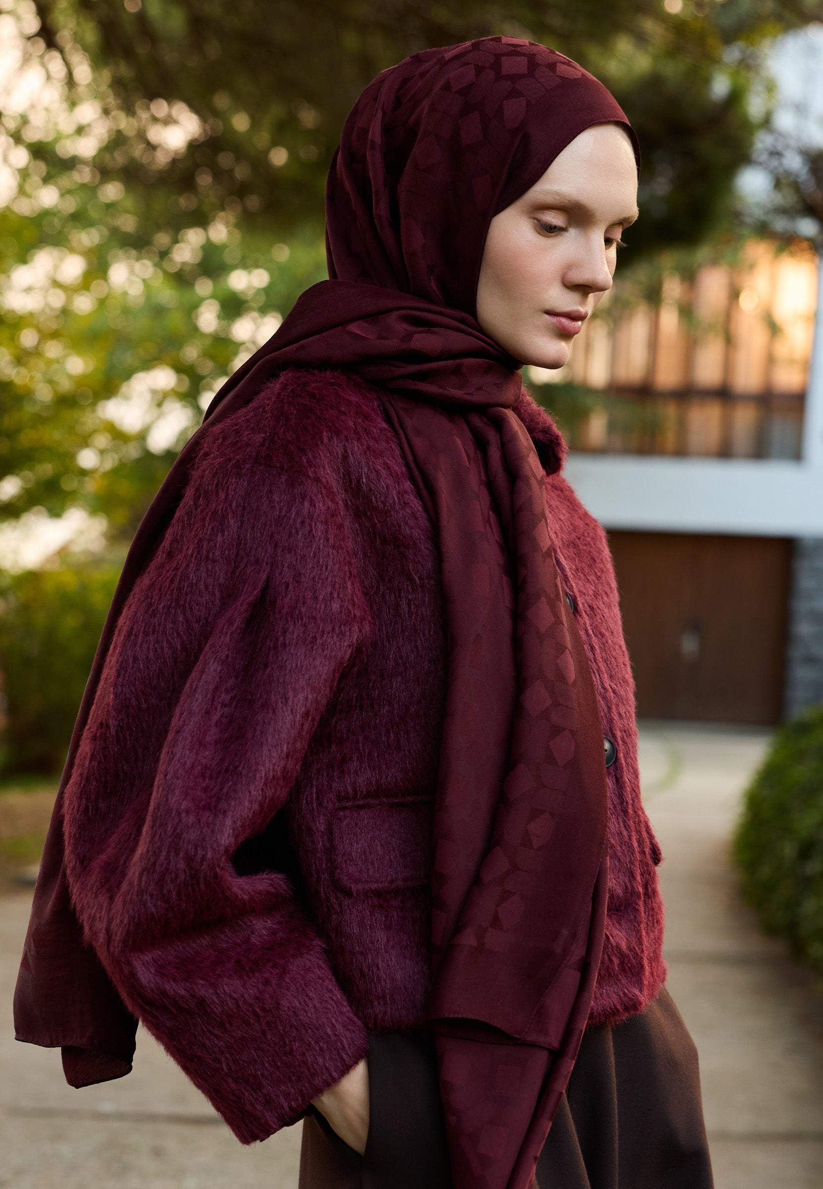 Bordo Oslo Pamuk Floş Jakarlı Şal