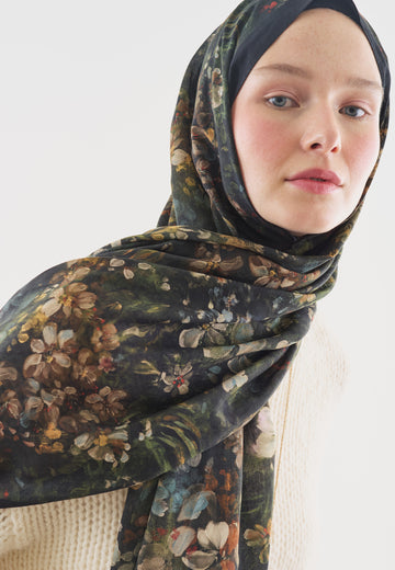 Siyah Dark Beauty Desenli Pamuk Viskon Şal