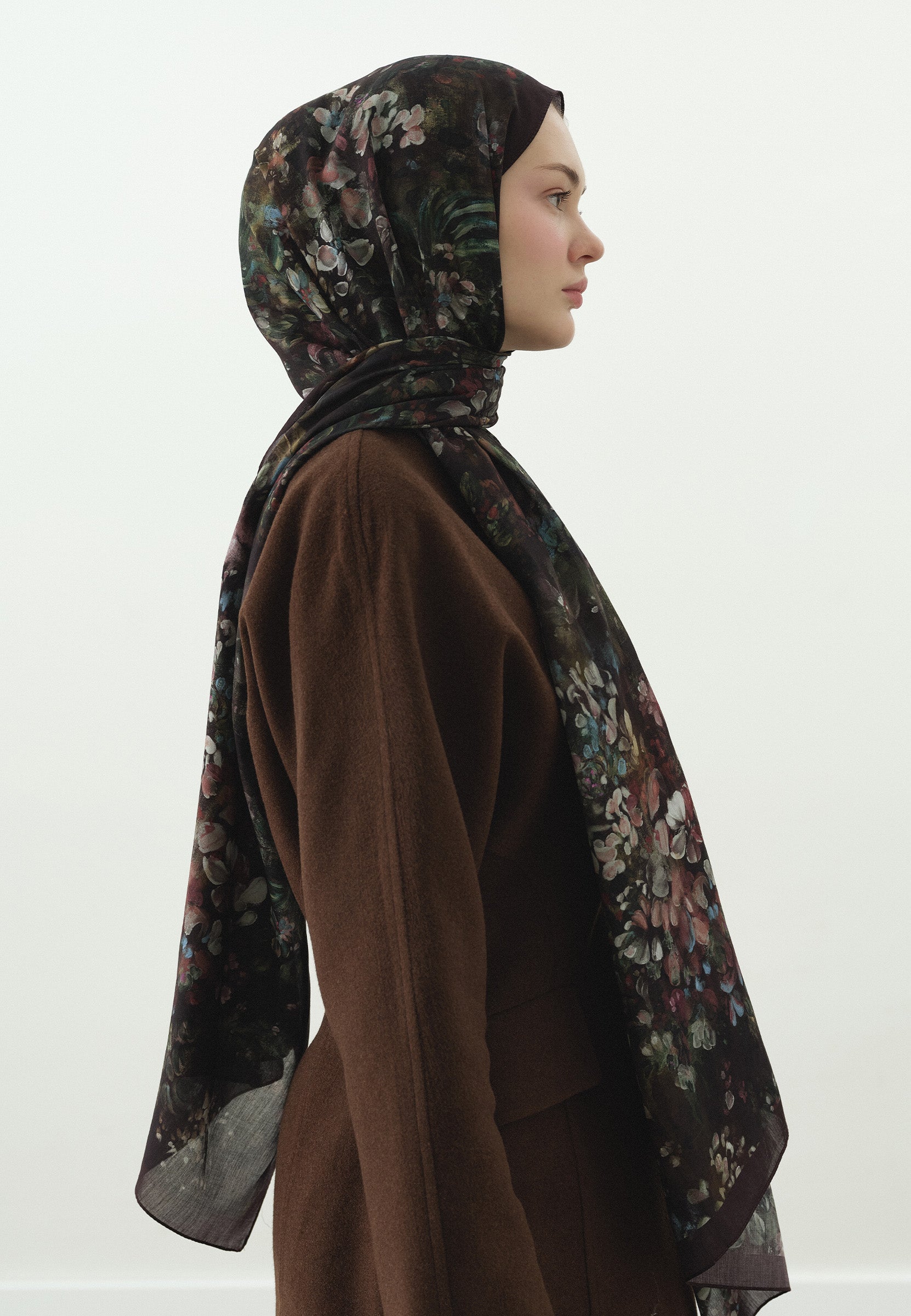 Mürdüm Dark Beauty Desenli Pamuk Viskon Şal