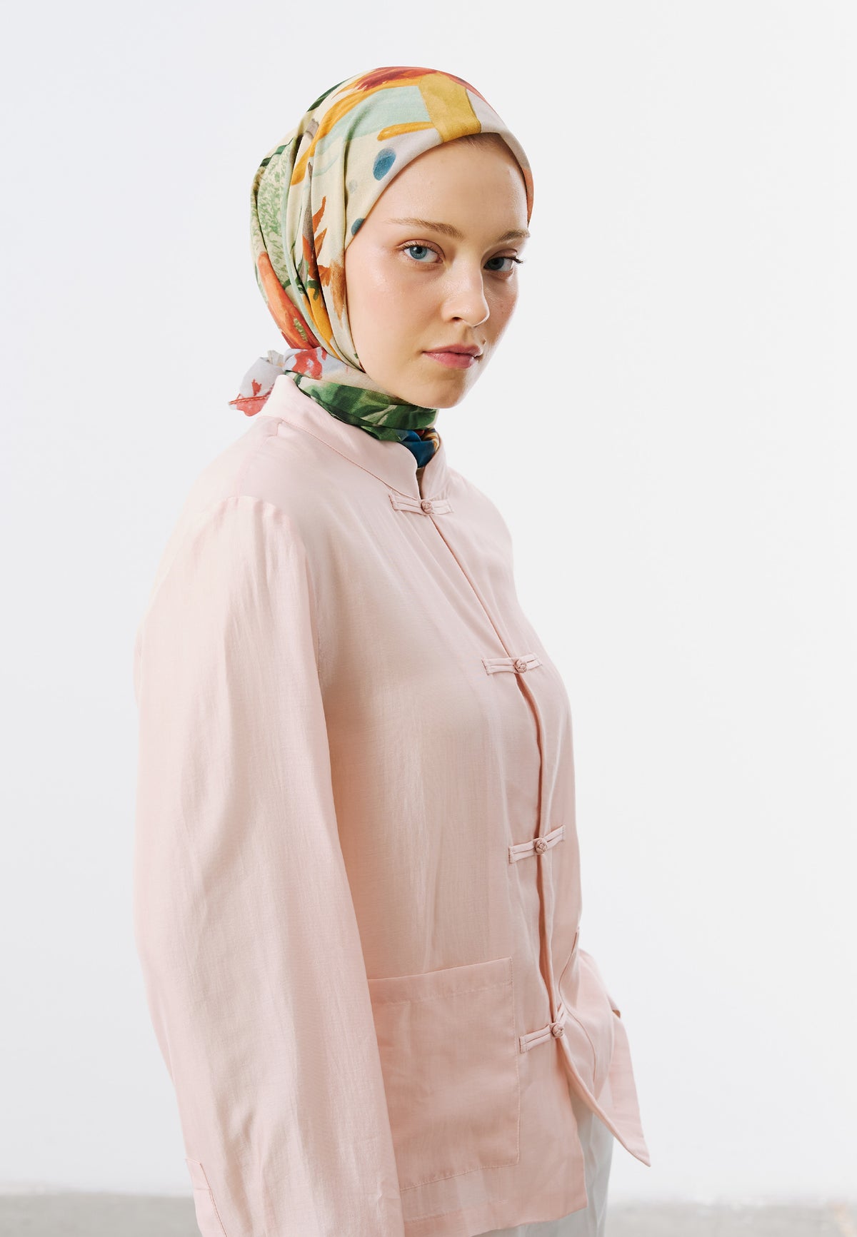Summer Reverie Desen Vual Eşarp Kırmızı