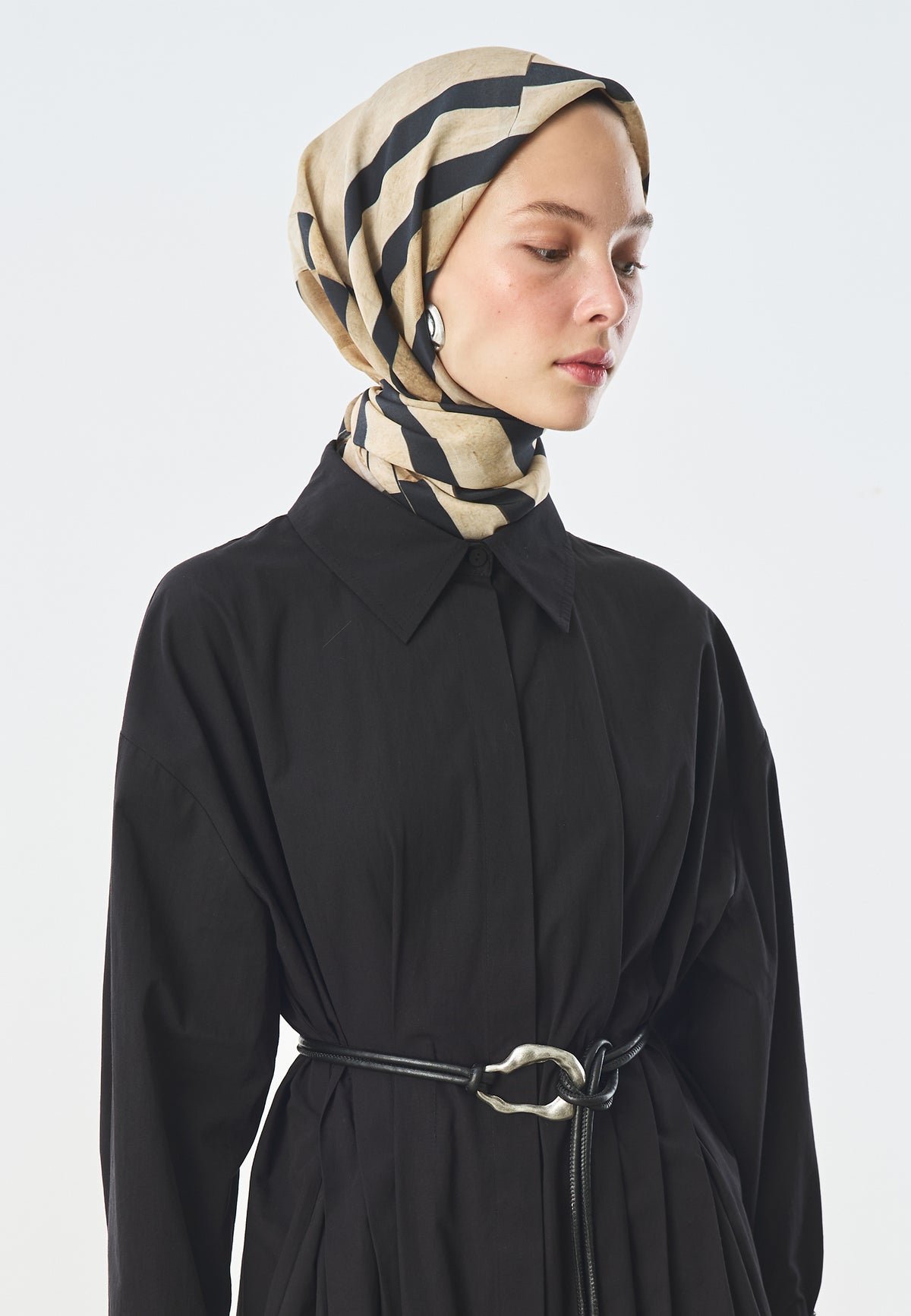 Bold Lines Desen Pamuk İpek Eşarp Camel