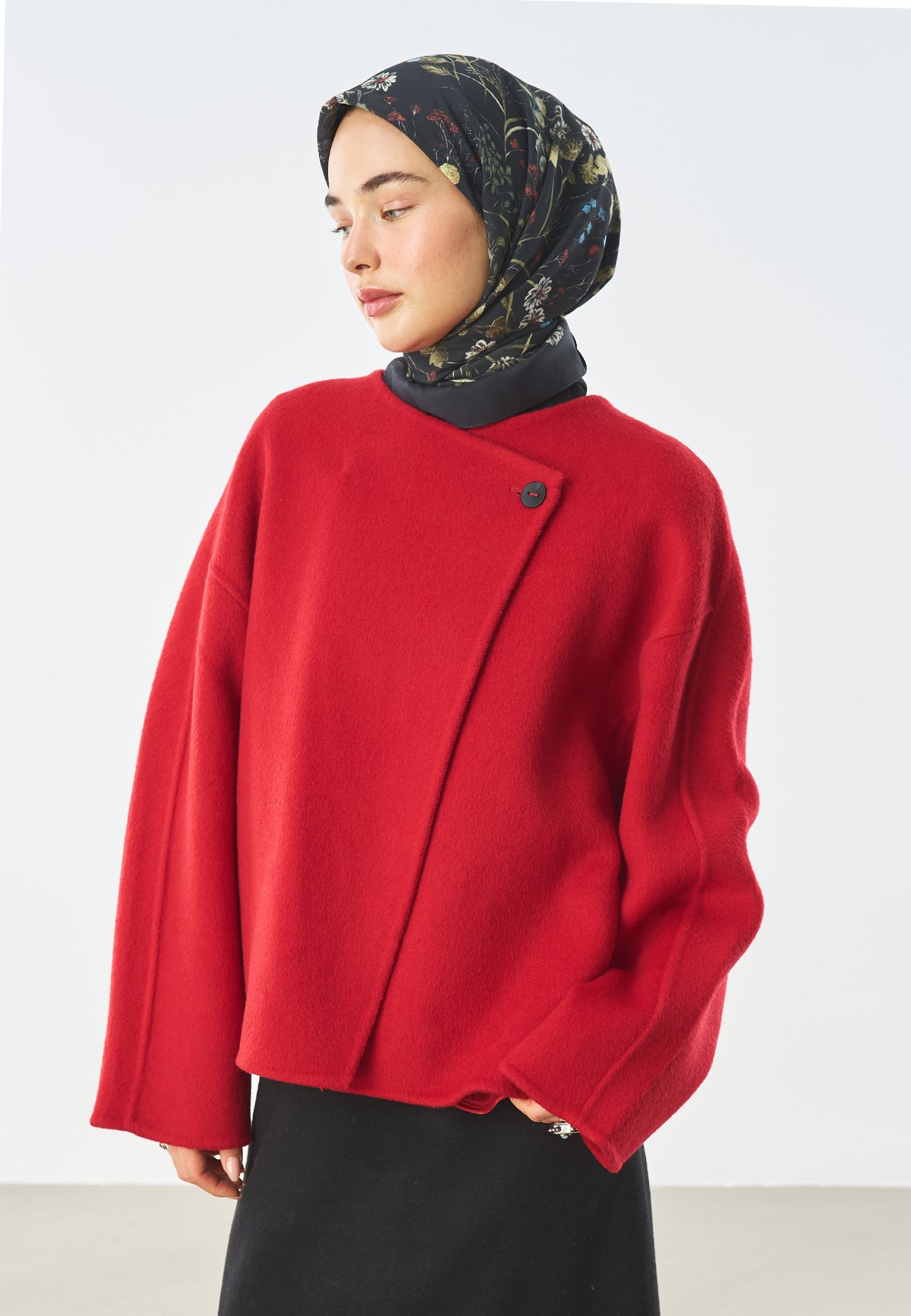 Blush Bloom Desen Pamuk İpek Eşarp Siyah