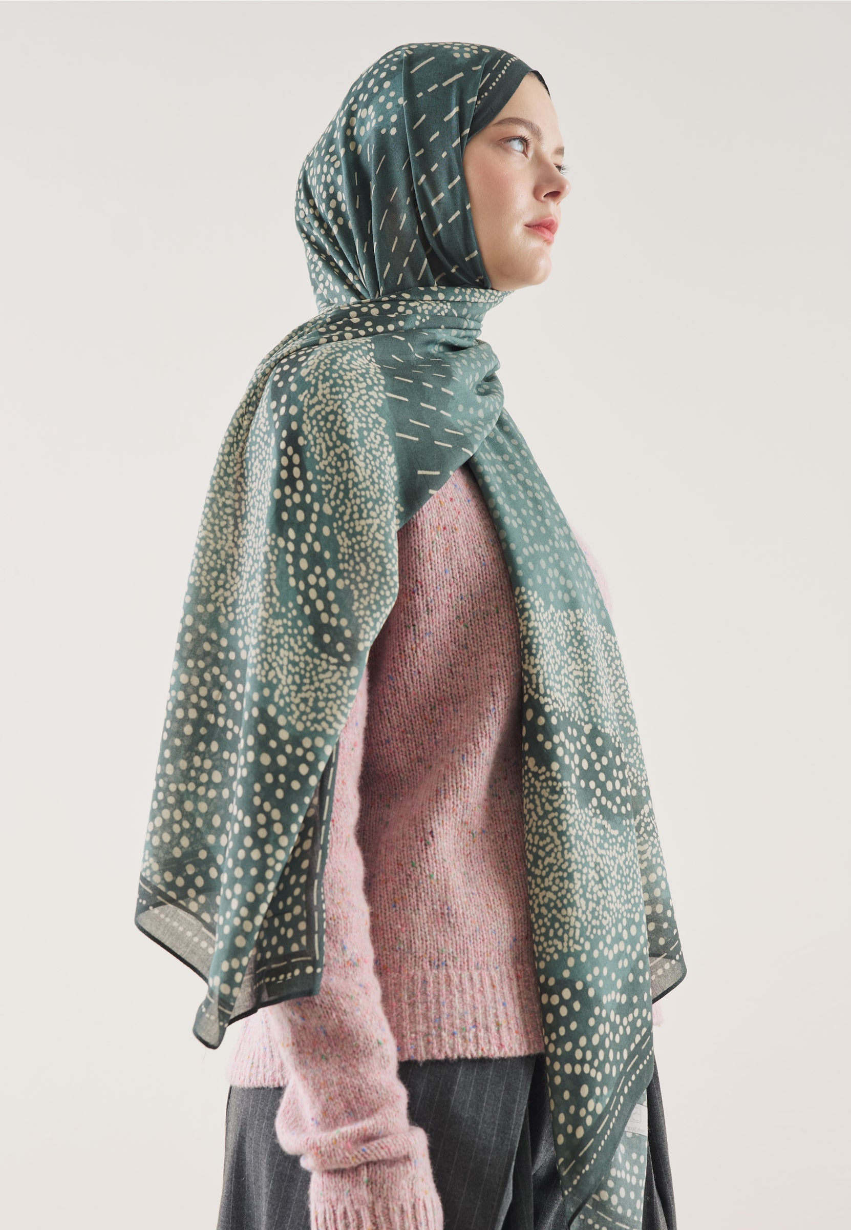 Dot Elegance Desen Rami Şal Deniz Köpüğü