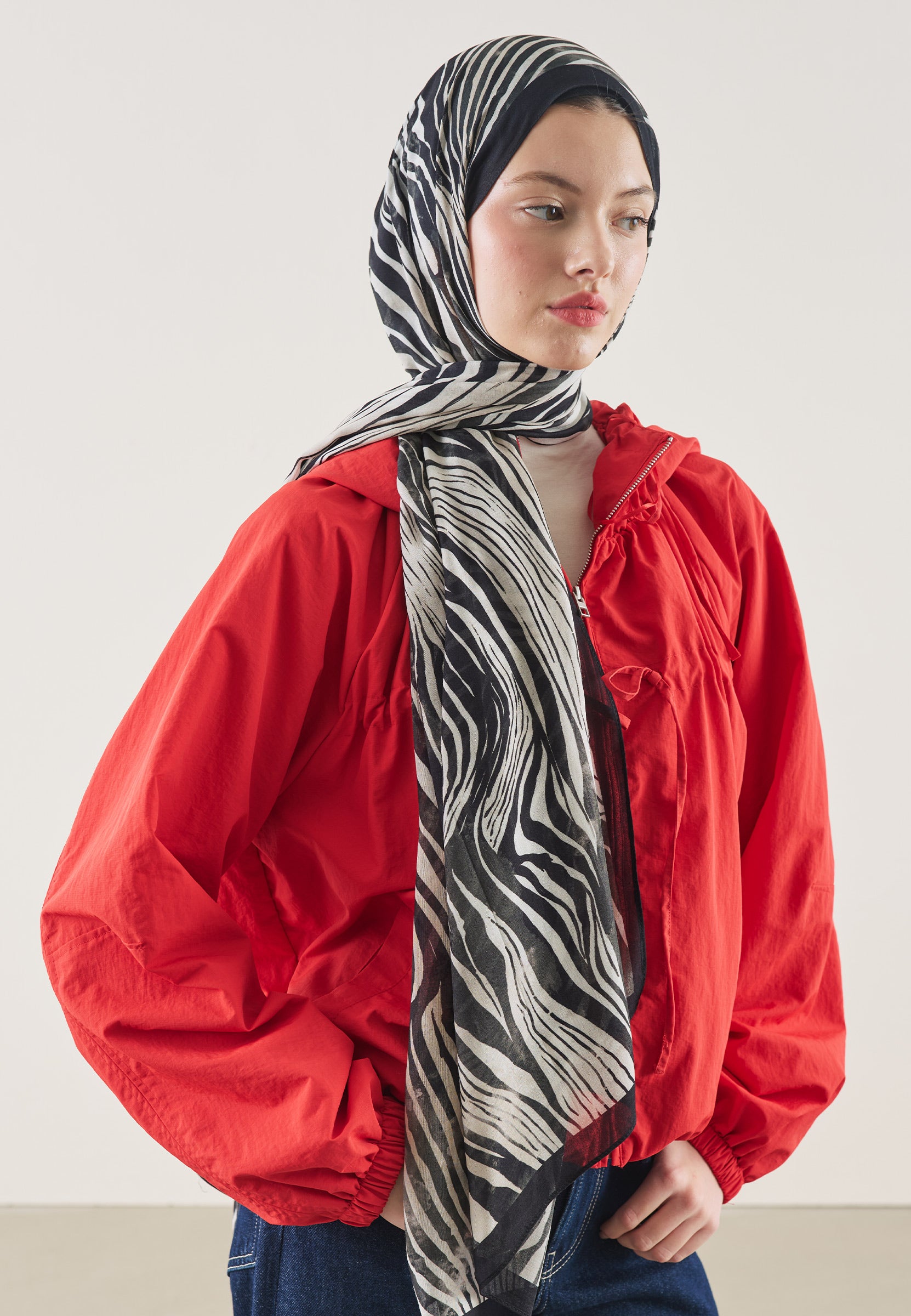 Siyah Wıld Zebra Desen Rami Şal