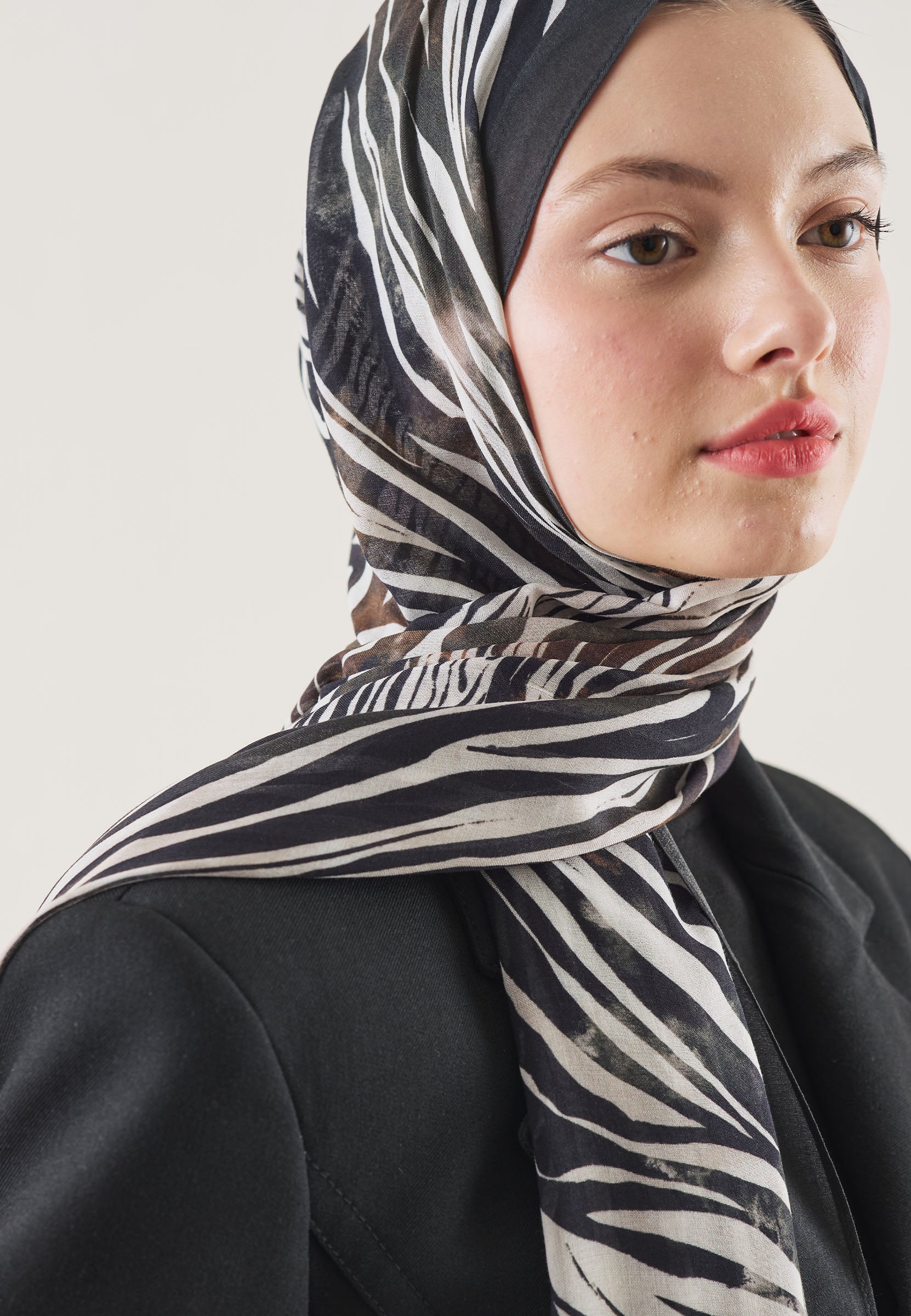 Kahve Wıld Zebra Desen Rami Şal