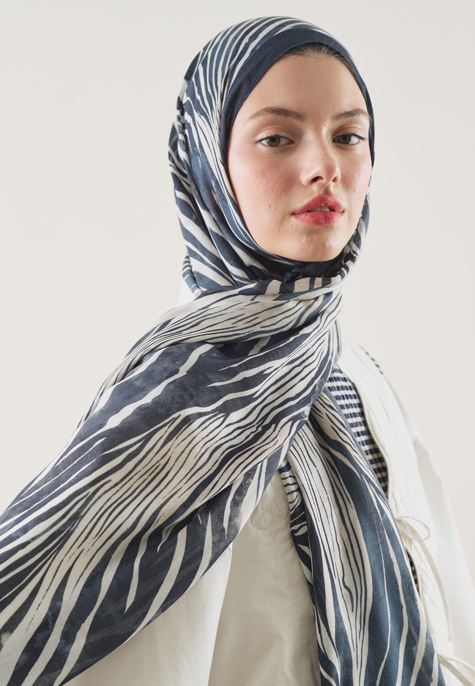 İndigo Wıld Zebra Desen Rami Şal