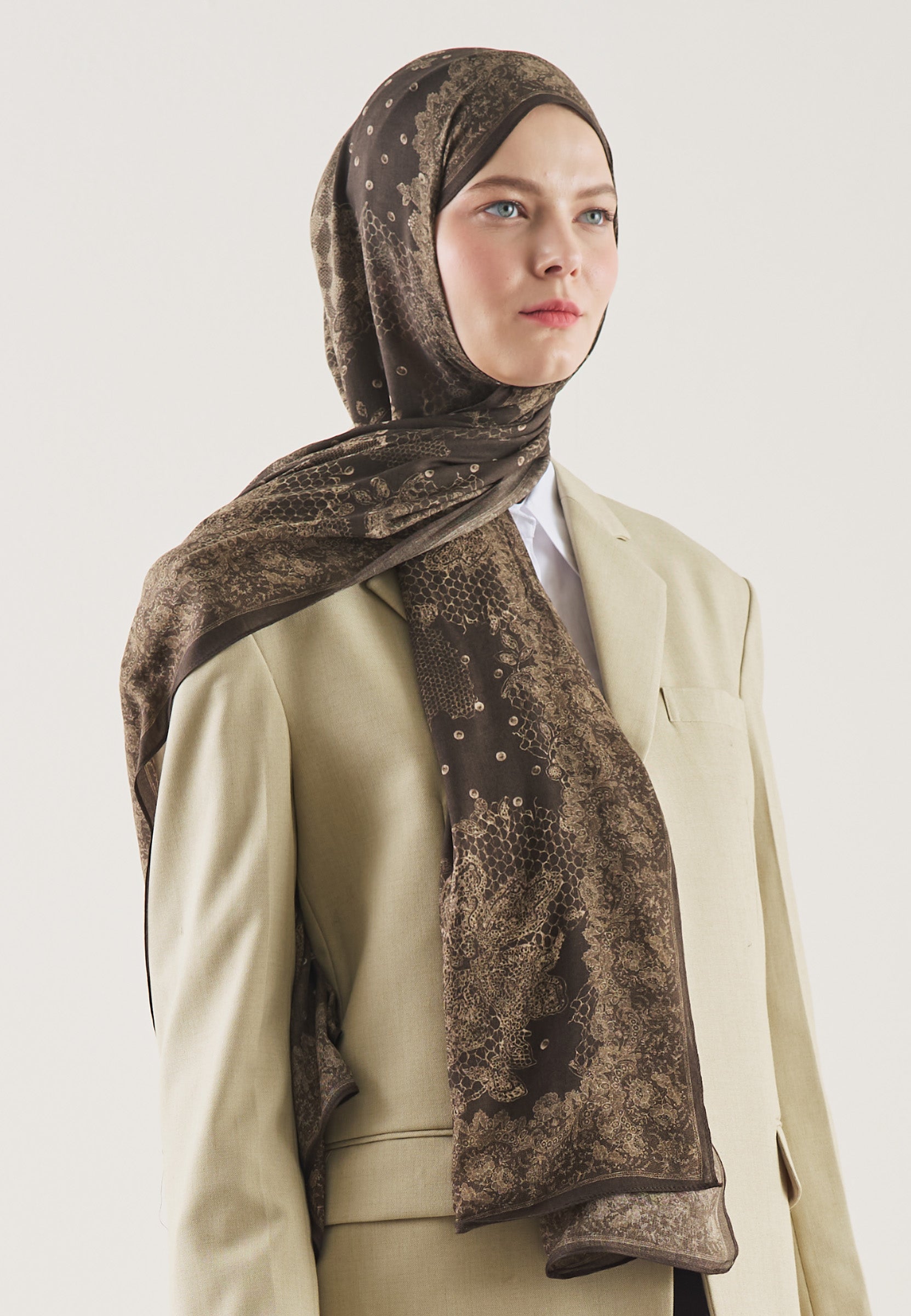 Kahve Floral Lace Desen Rami Şal