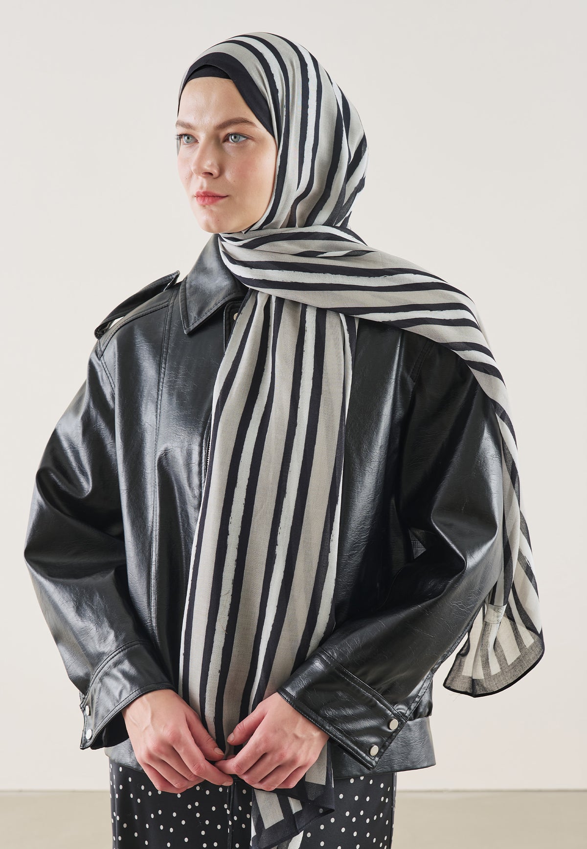 Block Stripe Desen Rami Şal Siyah