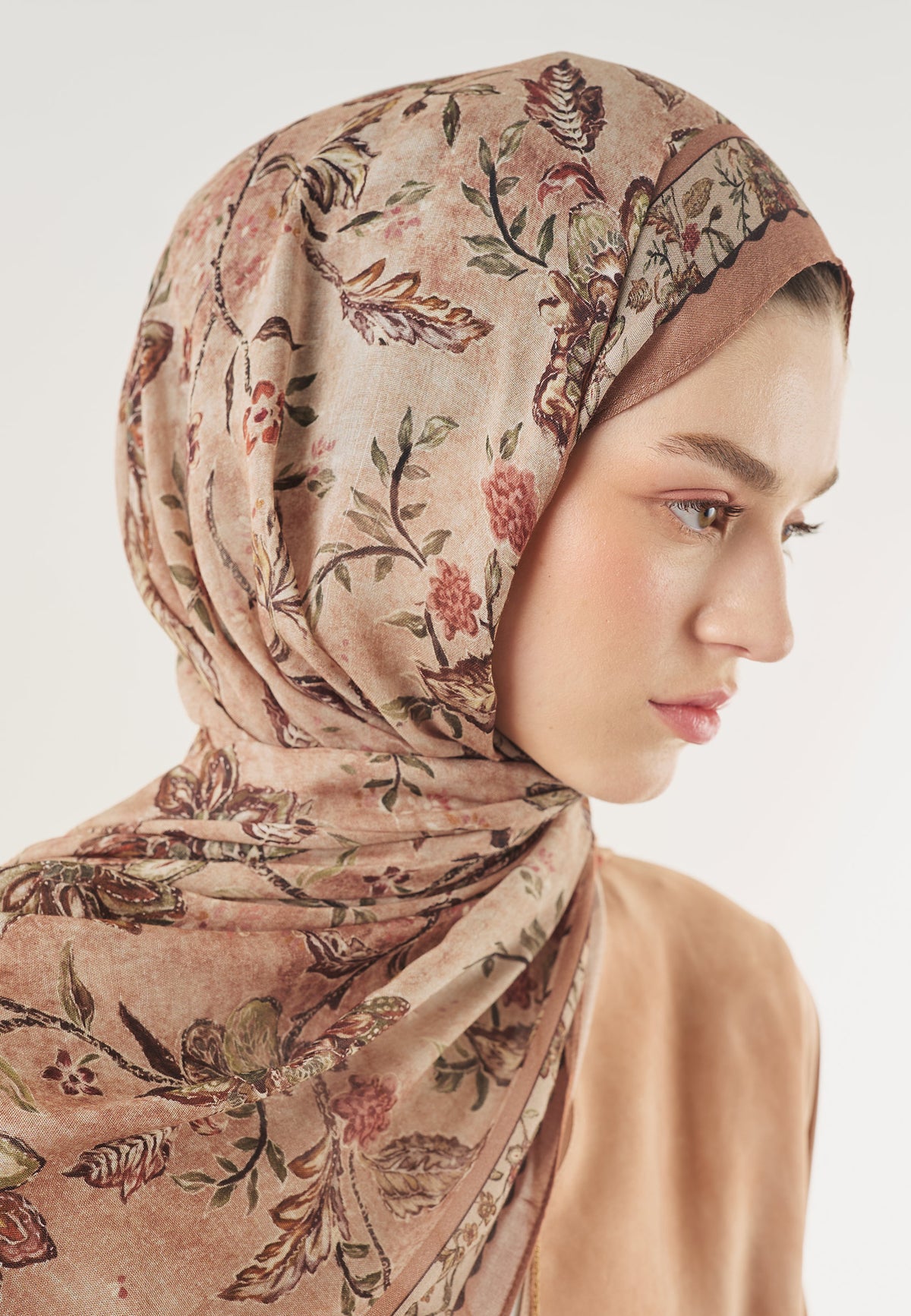 Ethnic Blossom Desen Soft Viskon Şal Somon