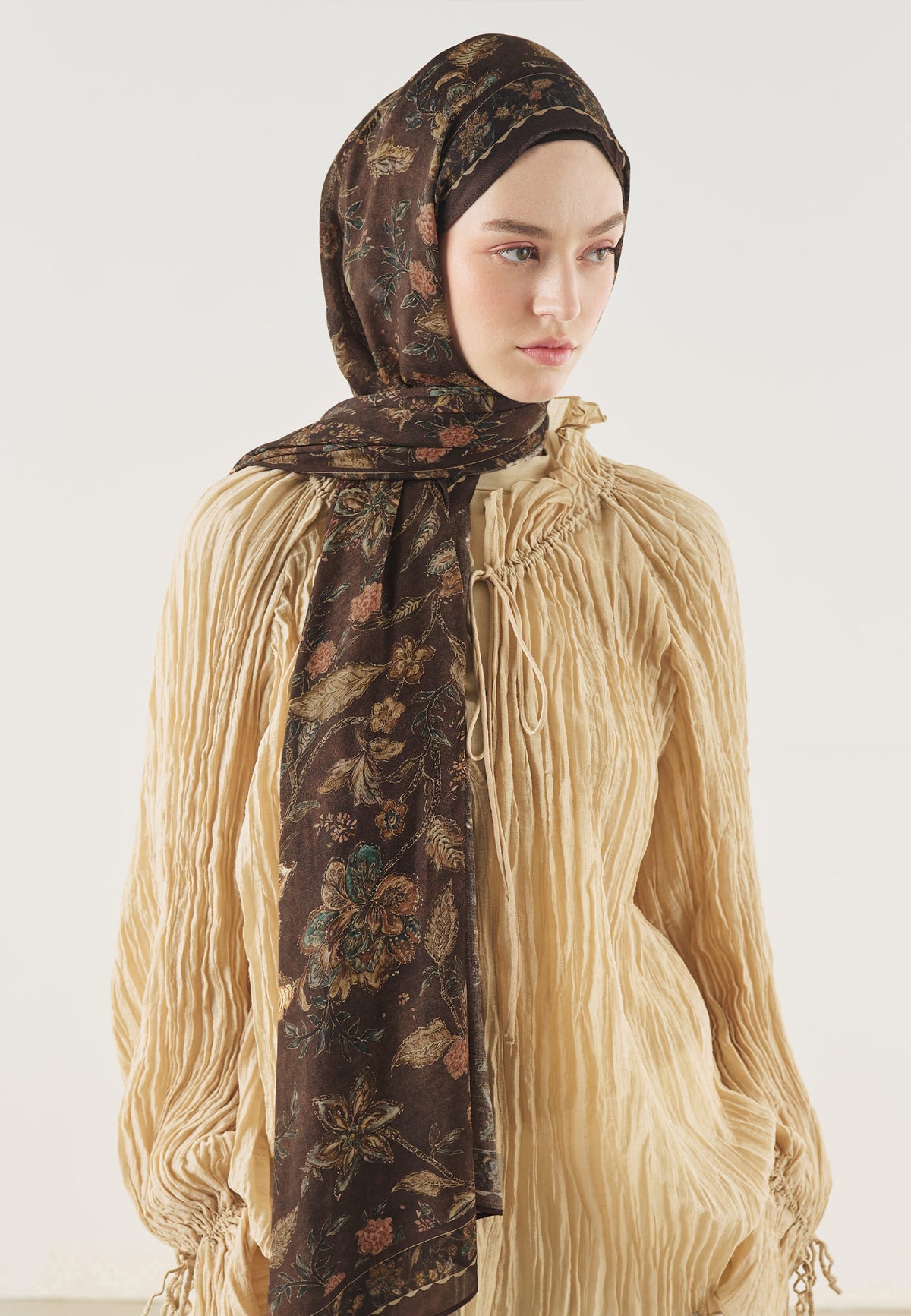 Ethnic Blossom Desen Soft Viskon Şal Çikolata Kahve