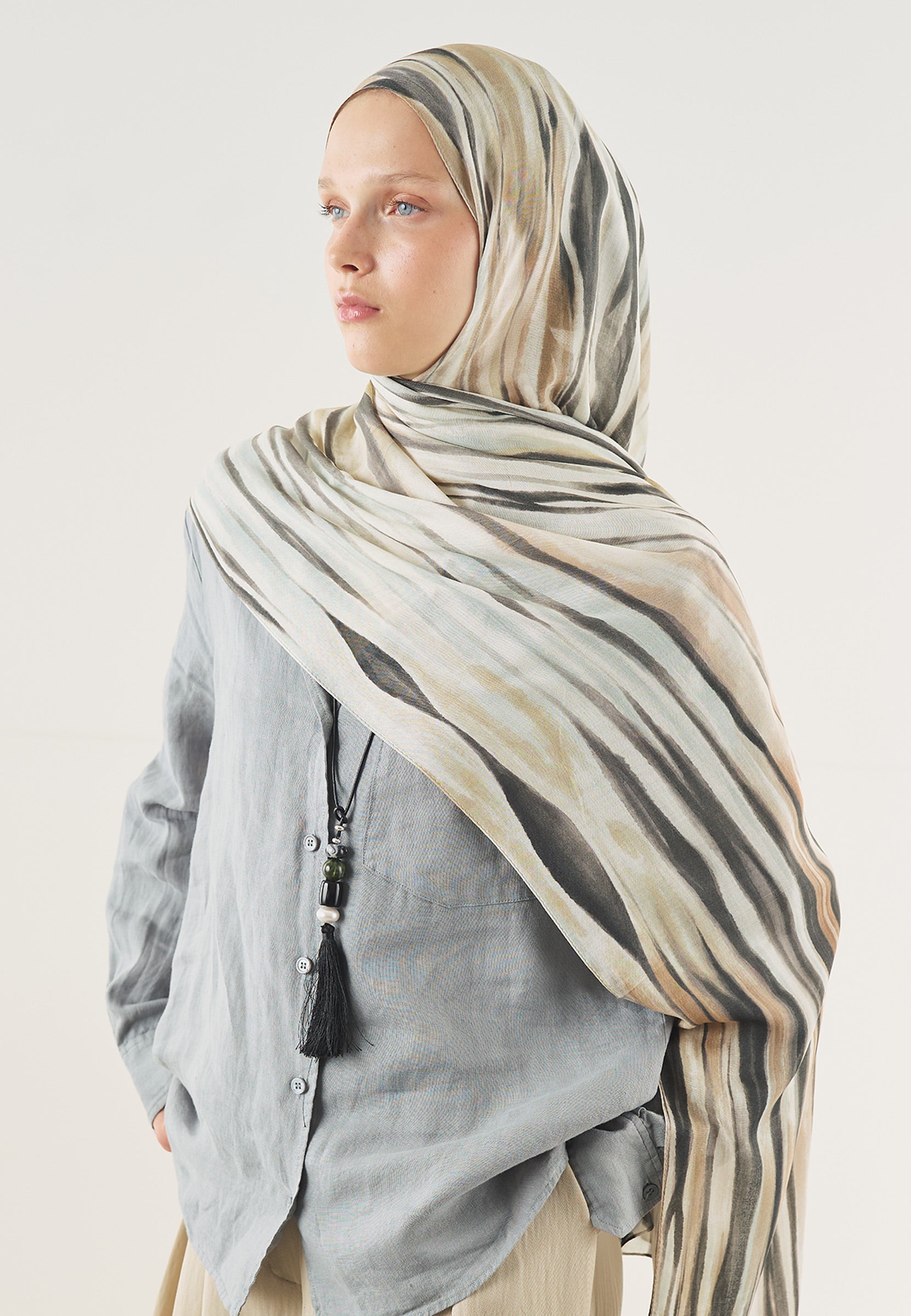 Dark Batik Desen Soft Viskon Şal Siyah