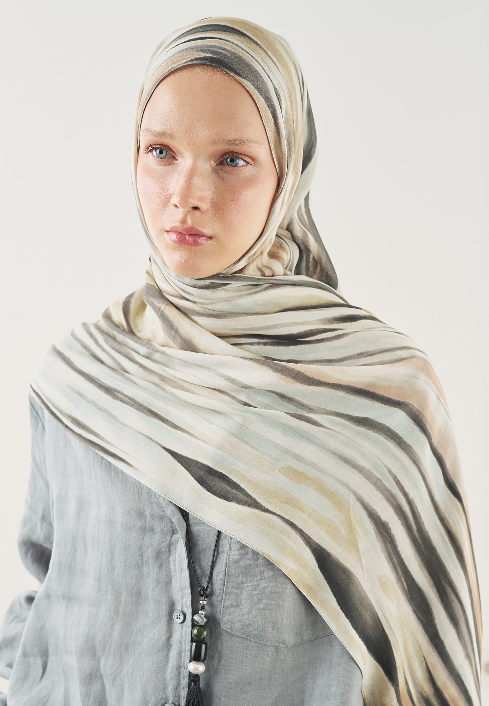 Dark Batik Desen Soft Viskon Şal Siyah