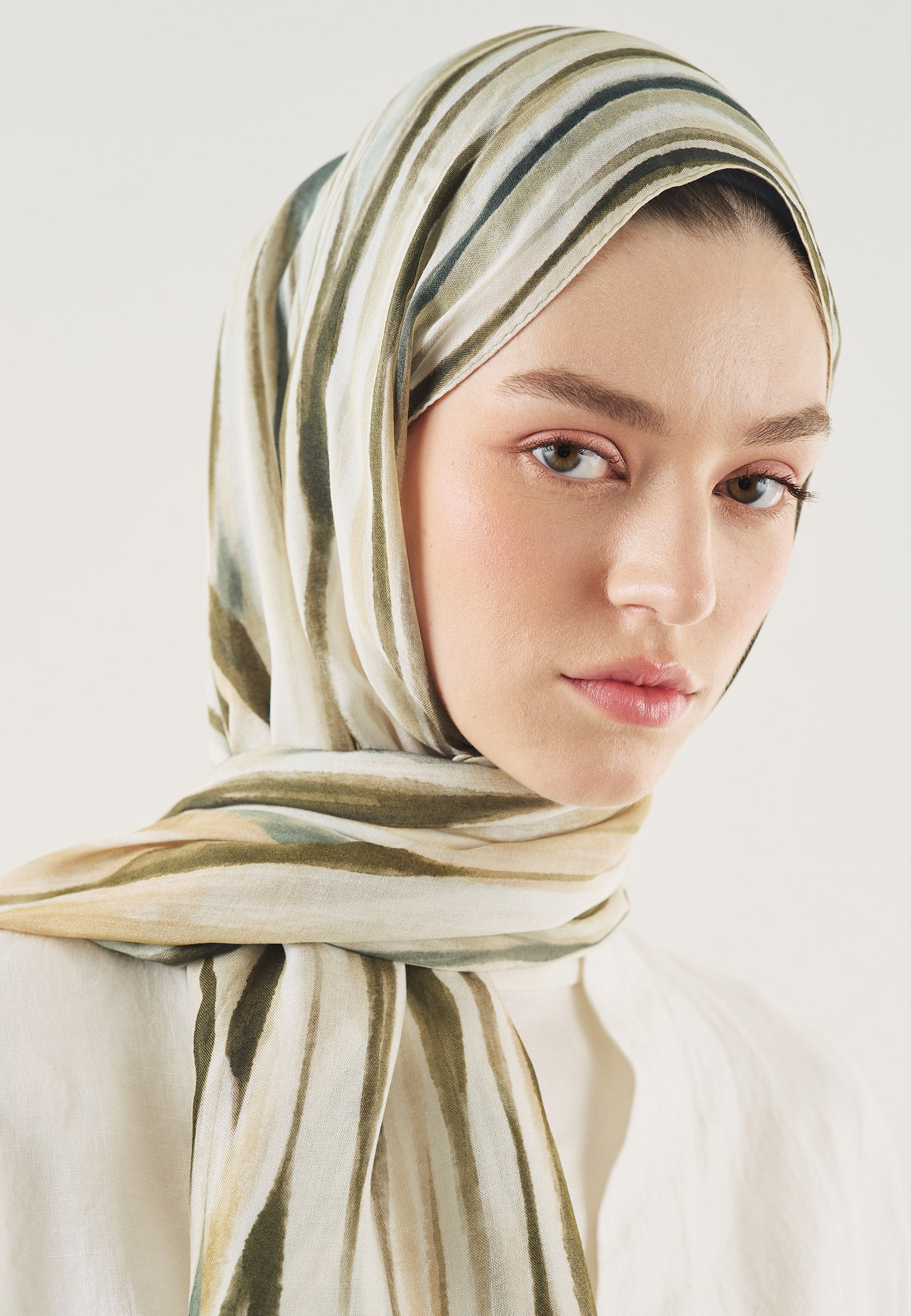 Yeşil Dark Batik Desen Soft Viskon Şal