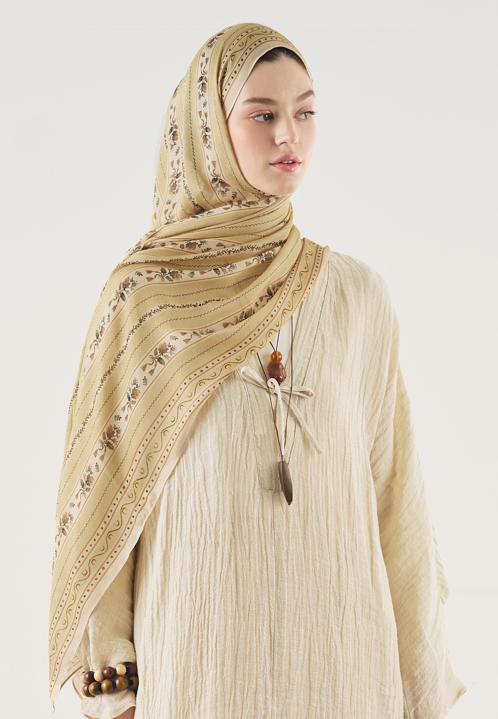 Soft Sarı Floral Lines Desen Soft Viskon Şal