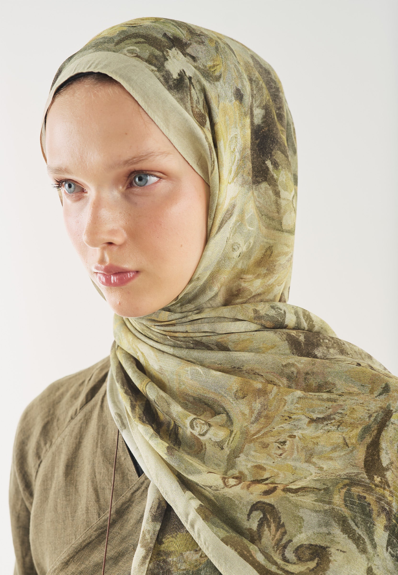 Çağla Yeşili Floral Legacy Desen Soft Viskon Şal
