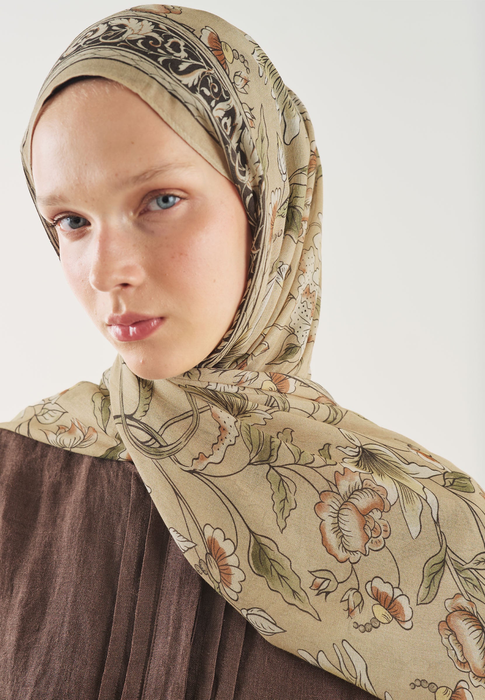 Sütlü Kahve Pure Ethnic Desen Soft Viskon Şal