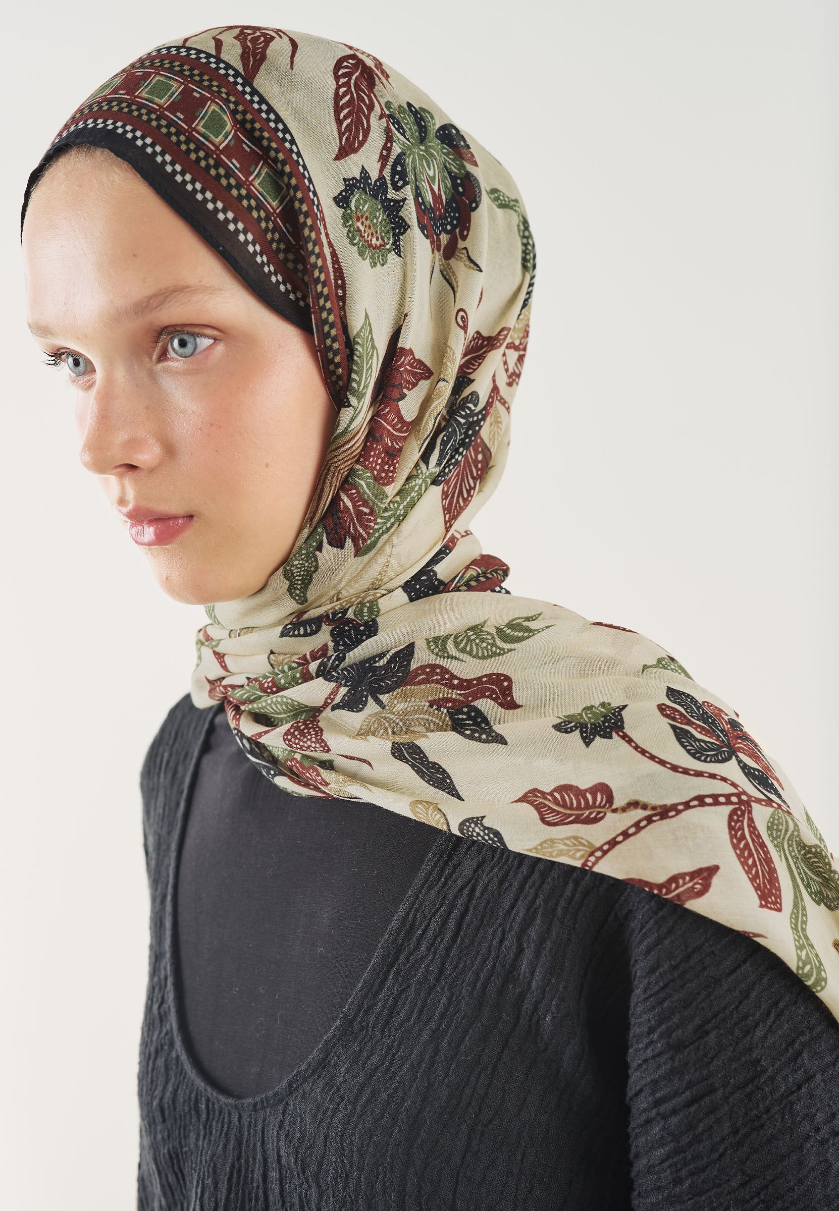 Mystic Bloom Desen Soft Viskon Şal Kiremit