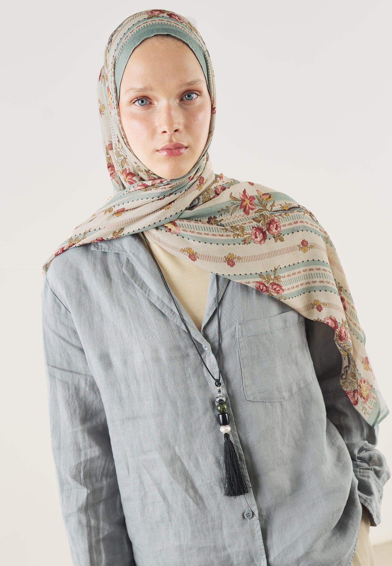 Açık Mavi Floral Touch Desen Soft Viskon Şal