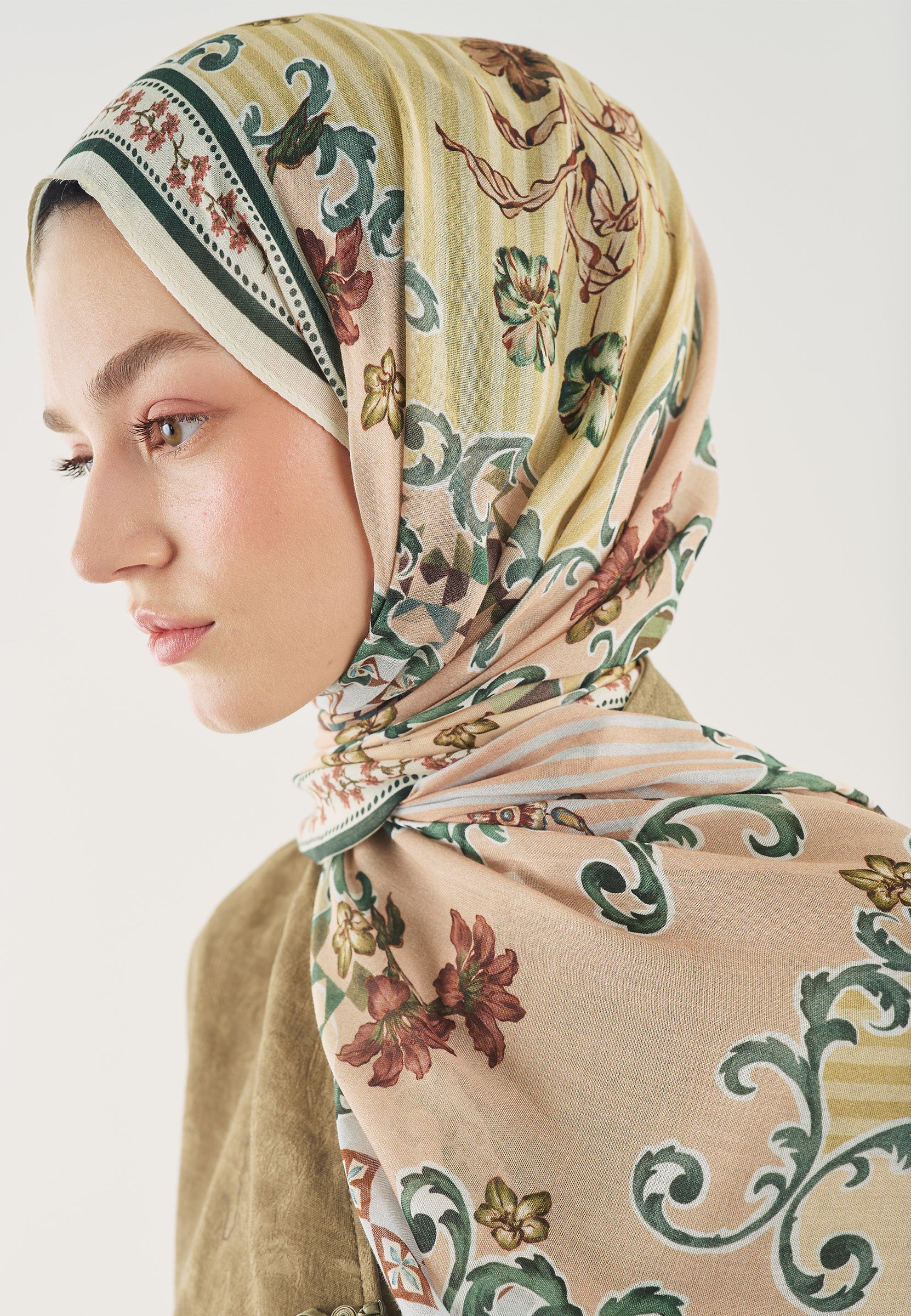 Somon Ethnıc Garden Desen Soft Viskon Şal
