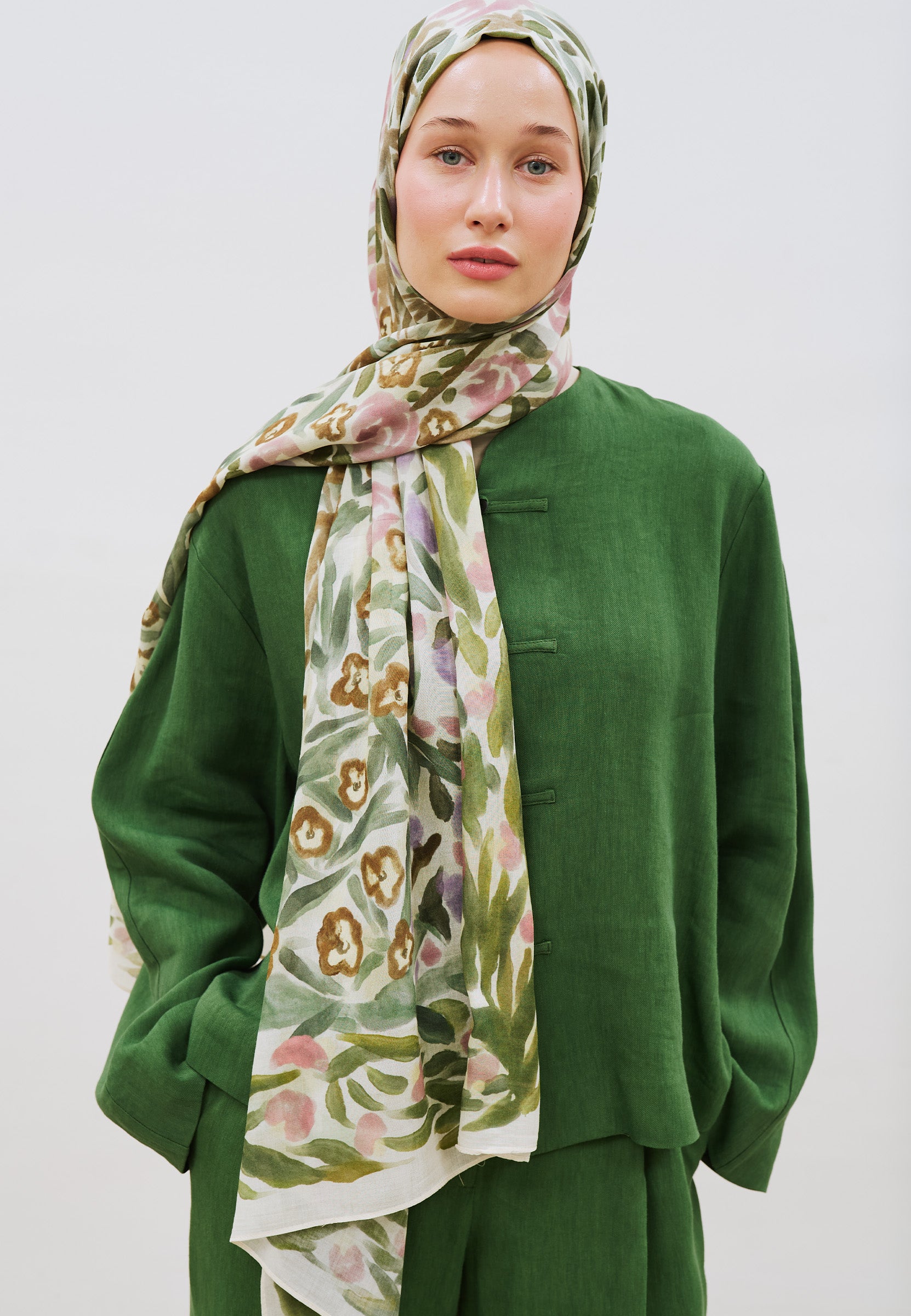 Floral Whimsy Desen Rami Viskon Şal Yeşil