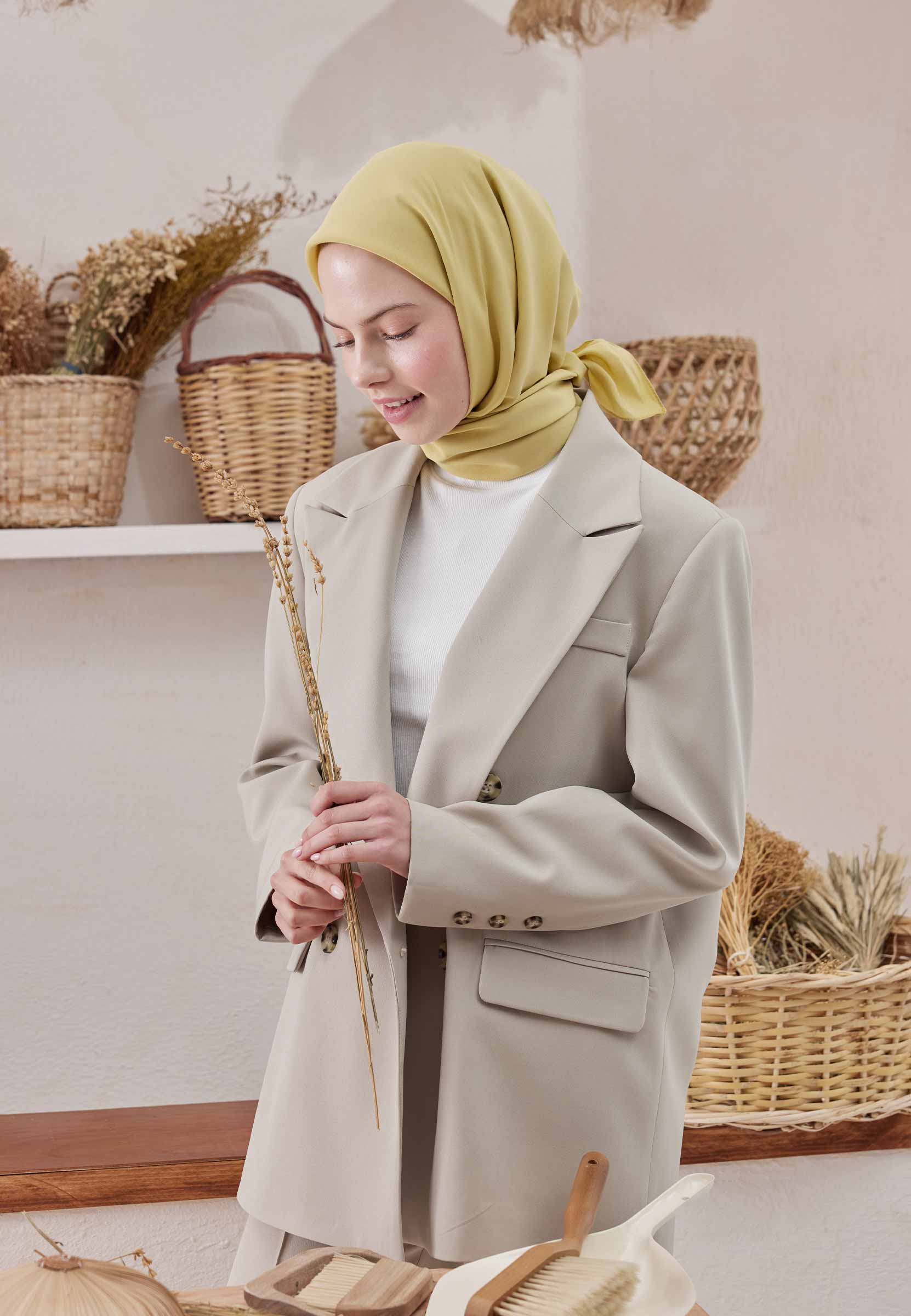 Tatlı Sarı Pamuk İpek Eşarp