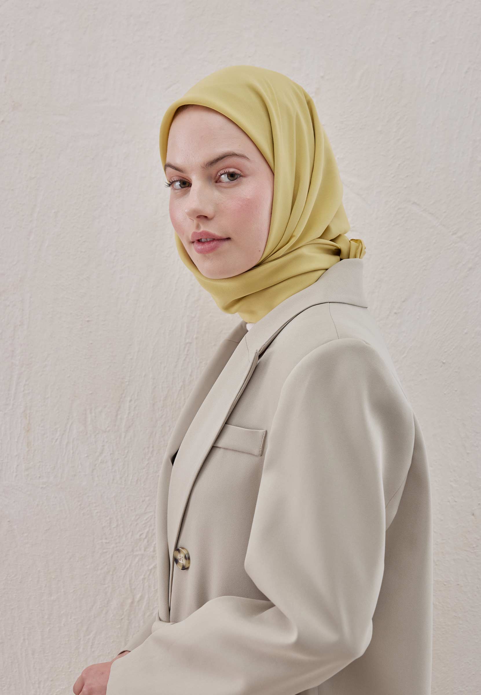 Tatlı Sarı Pamuk İpek Eşarp