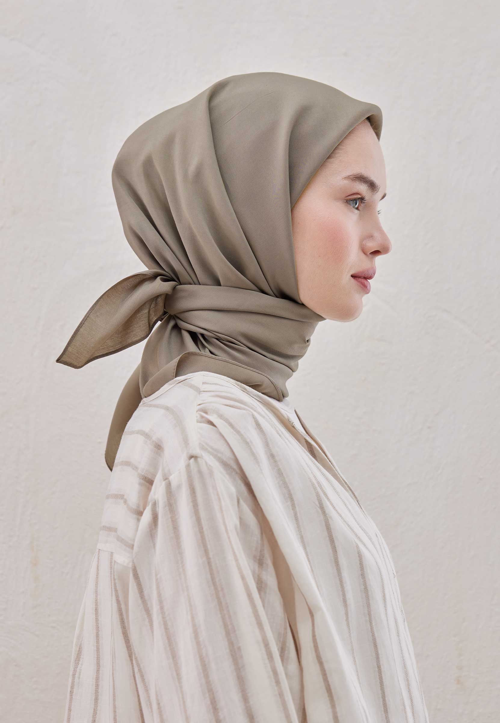 Naturel Bej Pamuk İpek Eşarp