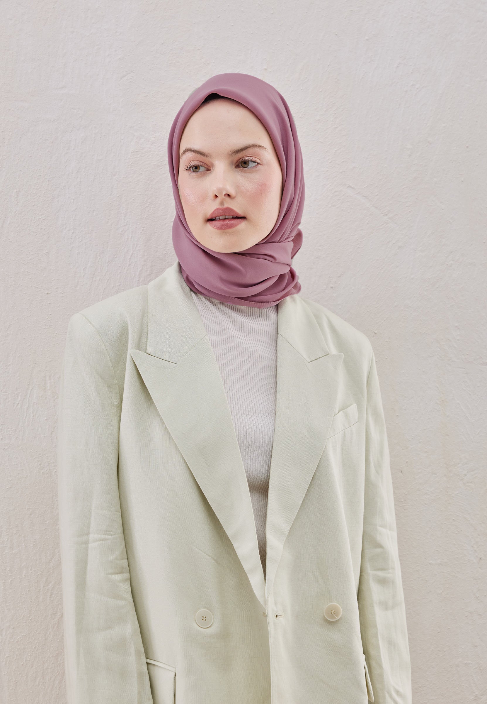 Nilüfer Pamuk İpek Eşarp
