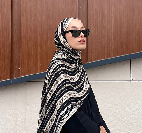Floral Lines Desen Soft Viskon Şal Siyah