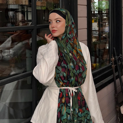 Floral Whimsy Desen Rami Viskon Şal Siyah