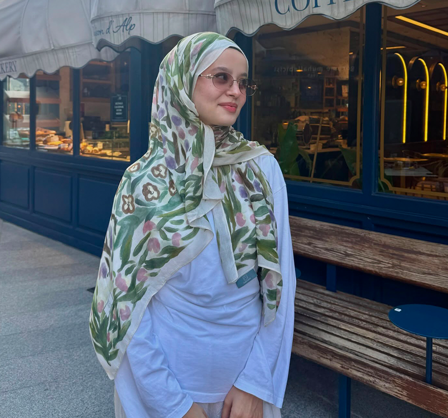 Floral Whimsy Desen Rami Viskon Şal Yeşil