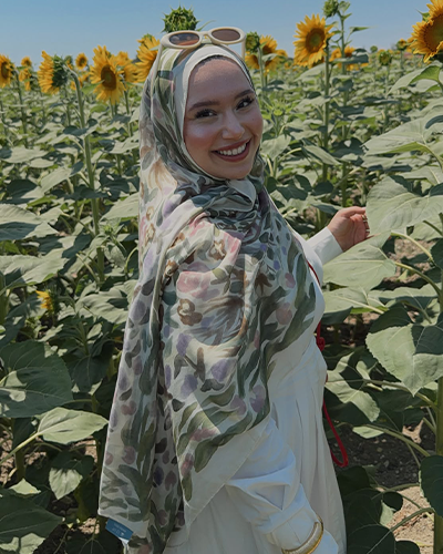 Floral Whimsy Desen Rami Viskon Şal Yeşil